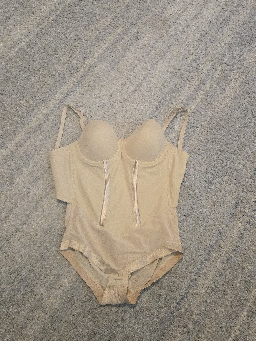 Flexees by Maidenform Shapewear Body Shaper Bodysuit 36C Beige Nude Underwire